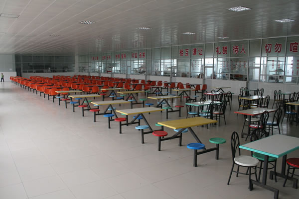 西安东方技校食堂图片