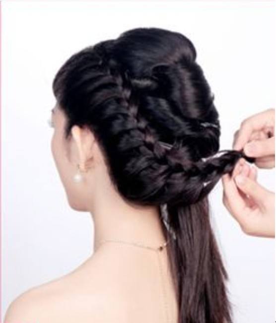 西安学化妆盘头