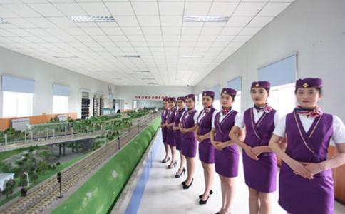 西安铁路职业技术学校技能+学历教育两手抓