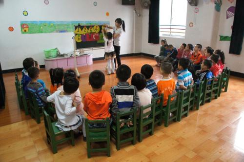 西安幼师学校:初中生就读幼师毕业有工作吗?