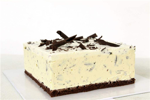 西安蛋糕培訓學校：清涼夏季怎么能少的了一塊冰淇淋蛋糕呢