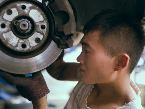 西安男孩子学汽修手艺好不好