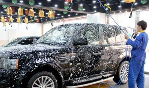 西安汽修學校：洗車禁忌