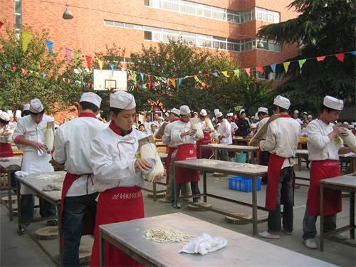 【西安烹饪学校】西安桃李烹饪学校三年制烹饪职高班