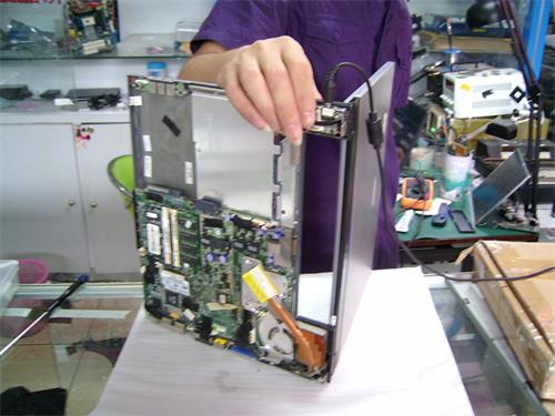 西安中天数码手机电脑维修计算机培训学校笔记本芯片级专修班