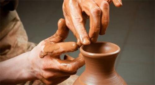 【渭南职业学校】韩城职专高分子材料加工工艺专业(陶瓷制造方向)