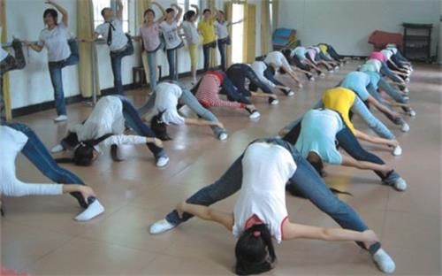 【郑州音乐学校】郑州市金融学校音乐(幼师)专业