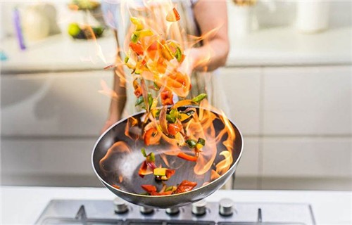 陕西华山烹饪学校教你厨师的入门技巧