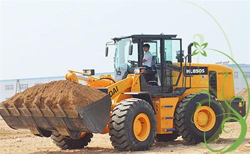 【兰州装载机学校】兰州弗兰克现代装载机（铲车）培训
