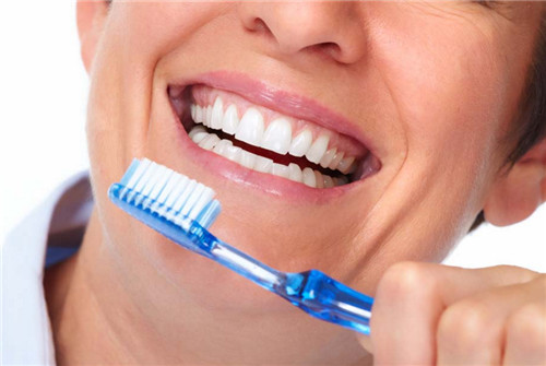 如何护理口腔健康？西安护理学校帮你养成好习惯！