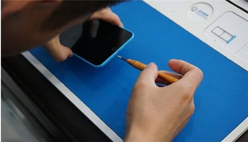 西安手机维修学校:你不知道的习惯造成手机“短寿”