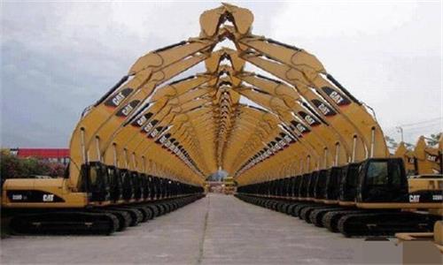 西安挖掘机学校：挖掘机技术哪家强