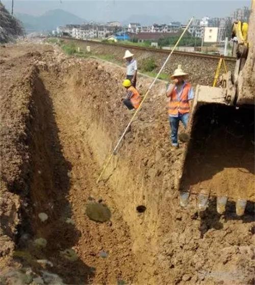 西安挖掘机学校