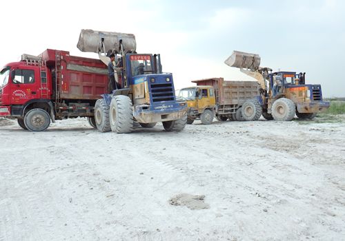 想在兰州找装载机培训的学校哪家好些