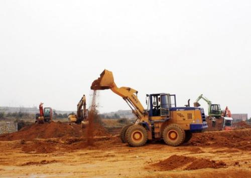 兰州挖掘机学校学费贵吗?