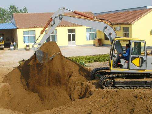 成都有能学挖掘机技术专业的学校吗