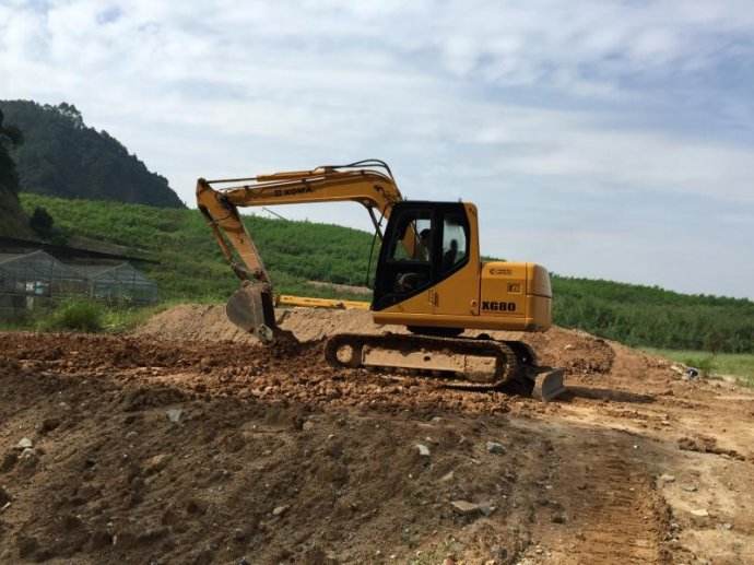 成都学装载机要多少学费