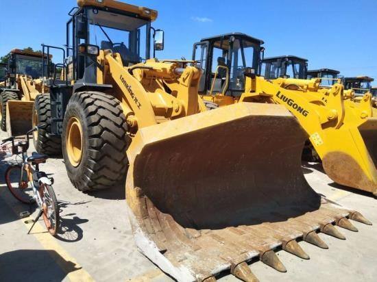 成都装载机培训班多少钱