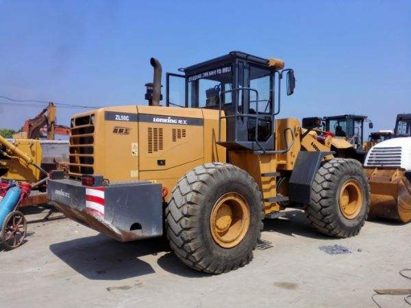 成都哪里可以学习装载机