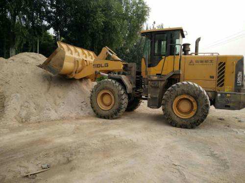 【西安装载机学校】西安装载机培训：装载机操作的注意事项