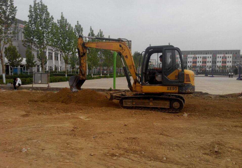 成都哪所挖掘机学校好