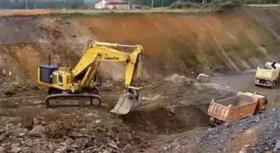 成都哪里有工地招挖掘机学徒?可以花钱学