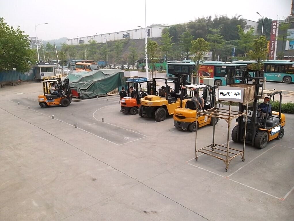 西安叉车学校口碑哪个好