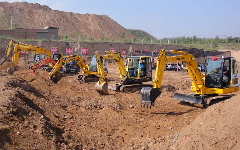 渭南挖掘机培训学校地址在哪里