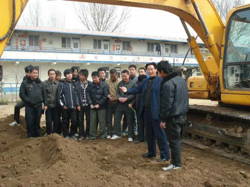 济南挖掘机培训去哪里好