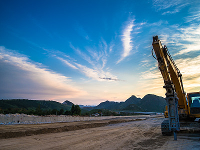 济南哪家挖掘机培训学校好