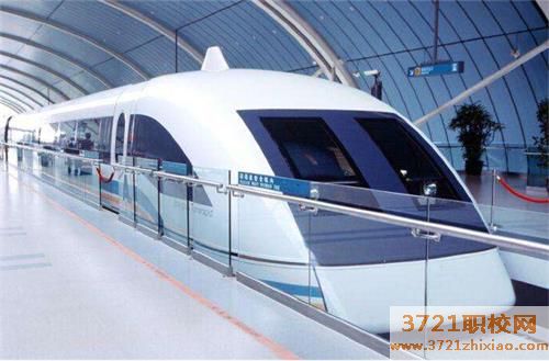 山西三飞技工学校高铁乘务专业