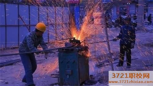 【太原焊接学校】山西国防军星技工学校焊接加工专业