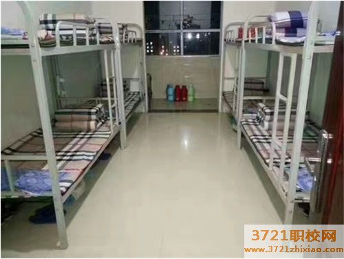 山西大众高级技工学校宿舍食堂怎么样 