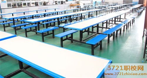 宁夏轨道交通技工学校食堂环境