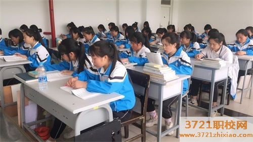 宁夏光彩中等职业职业学校学费