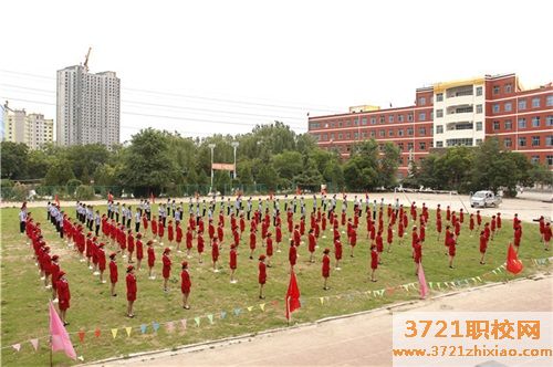 【兰州高铁学校】甘肃新科轨道高铁技工学校学费和收费标准