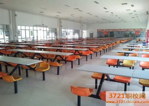 兰州装备制造技师学院食堂条件
