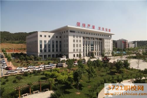 山东公路技师学院招生办电话是多少