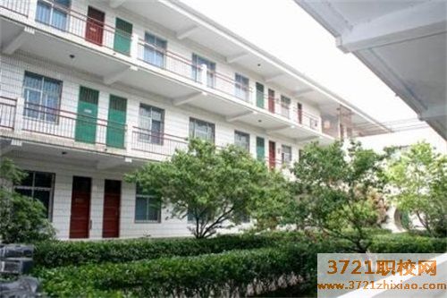 郑州商贸技师学院学校招生电话和联系方式有哪些