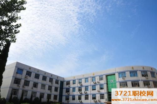 郑州市科技工业学校学费及收费标准