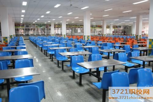 郑州工业技师学院食堂情况