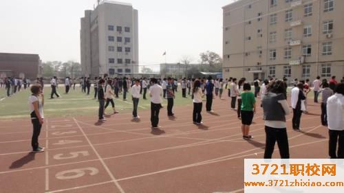 郑州轻工业学校招生办电话是哪个