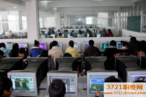 山西省铁路工程学校学费及收费标准