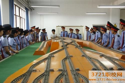 【兰州技校】甘肃秦陇技工学校的招生电话和联系方式