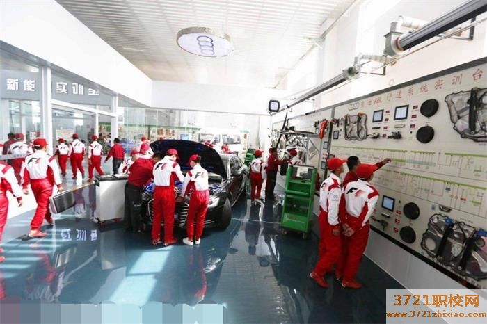 西安北方汽车学校学费及收费标准