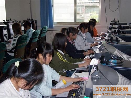 【宝鸡计算机学校】宝鸡市新华职业中等学校计算机应用专业
