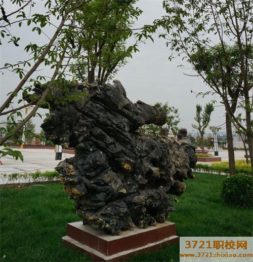 【渭南轨道学校】渭南轨道交通运输学校招生办联系电话