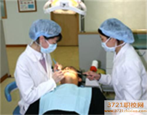 【青岛口腔学校】青岛卫生学校口腔专业