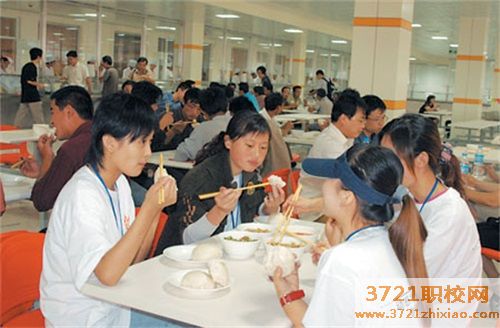 山东省轻工工程学校食堂情况