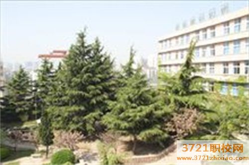 青岛市房地产职业中等专业学校的招生电话和联系方式